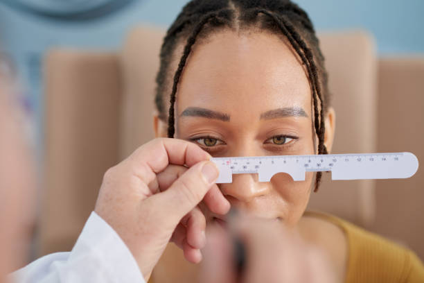 Measuring pupil-to-pupil distance