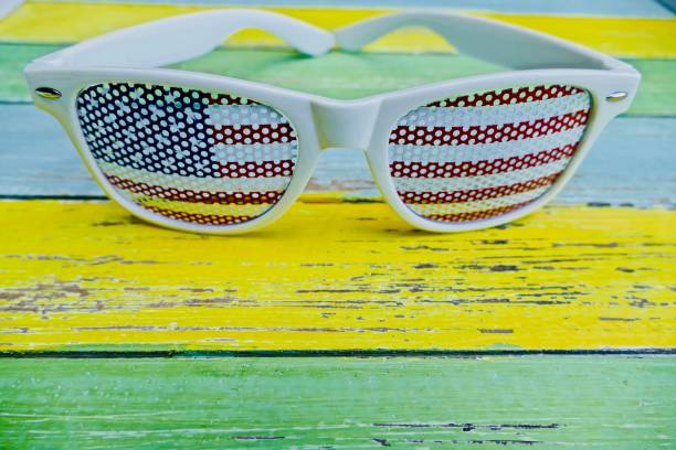 Buying eyeglass frames online in the US
