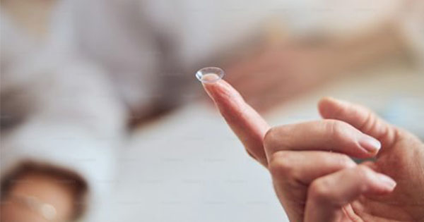 Contact Lenses on one finger